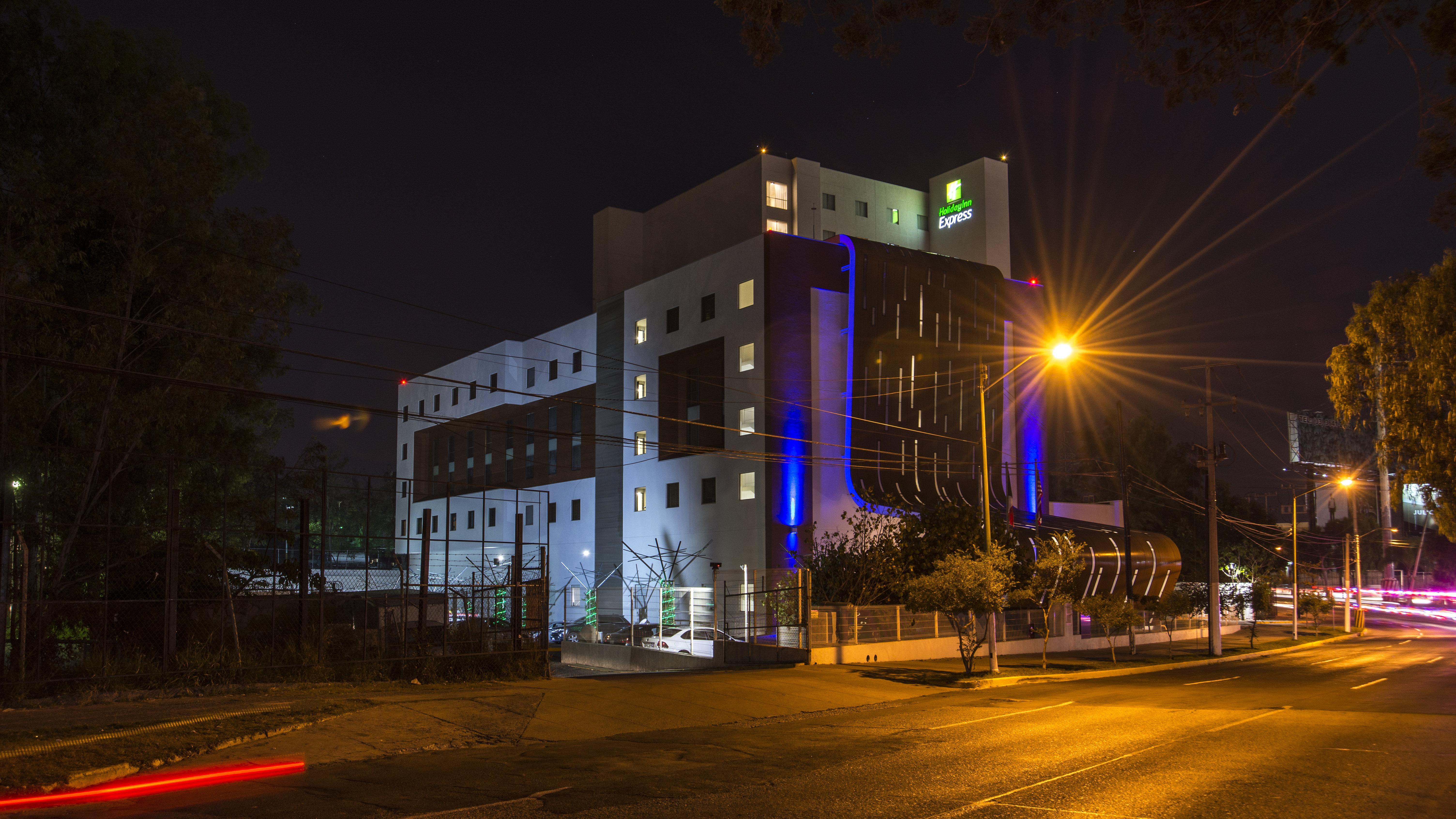 HS HOTSSON Smart Guadalajara Autónoma Hotel Zapopan Exterior foto